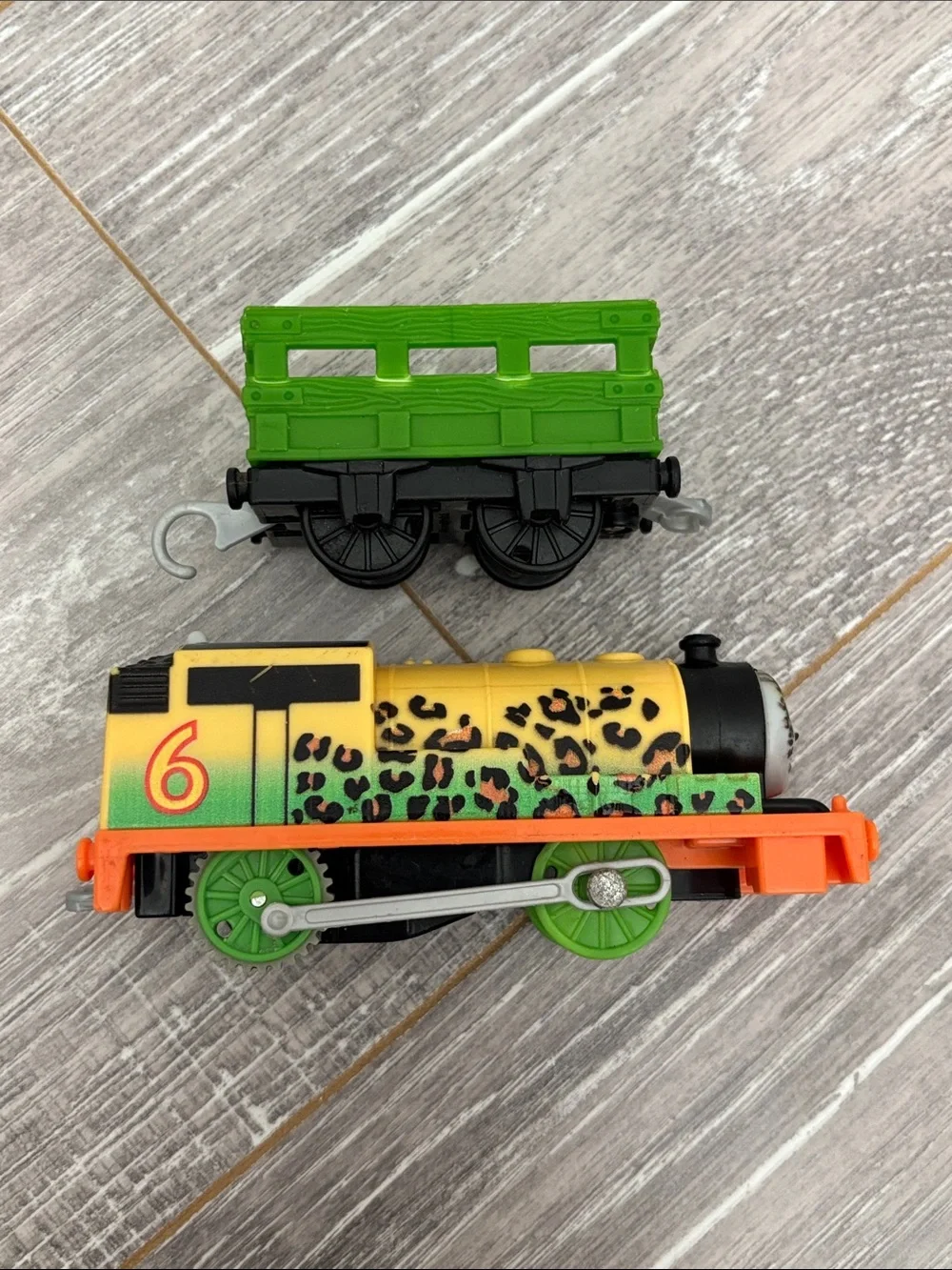 Animal Party Percy and Tender Motorized Trackmaster - Thomas & Friends WORKS!